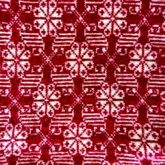 GAP Lambswool Red Cream Snowflakes Long‎ Sleeve Cardigan Size XL - Picture 2 of 5